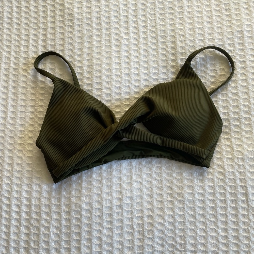 Lululemon bikini top